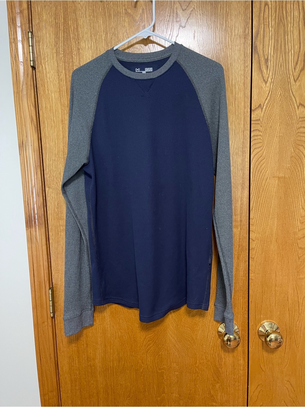 Under Armour Navy Body with Gray Raglan Sleeves Long-Sleeve Tee